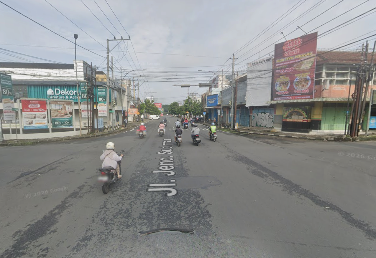 Thumbnail CCTV Simpang Sutosuman